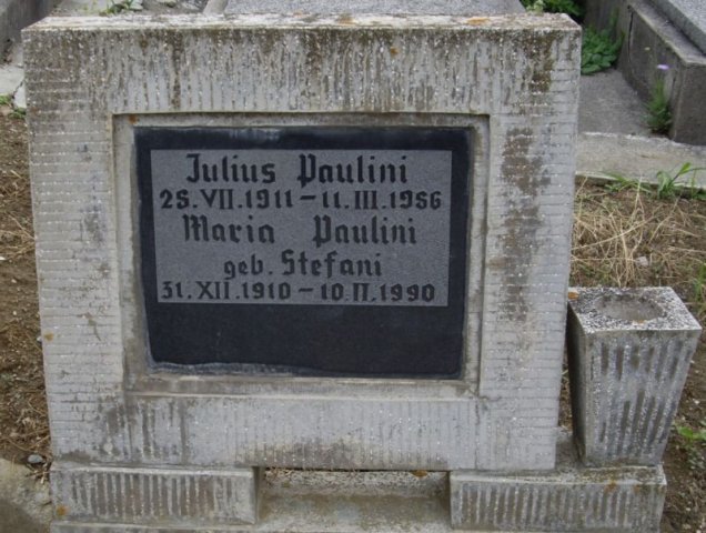 Paulini Julius 1911-1986 Stefani Maria 1910-1990 Grabstein